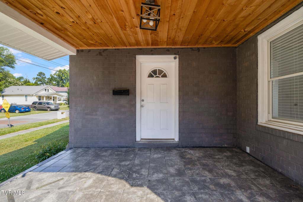 Photo of 912 Boone Street, Johnson City, TN 37604 (MLS # 9996814)