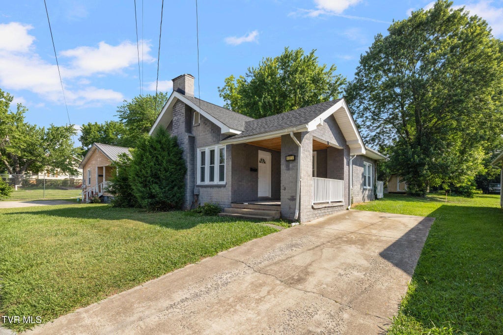 Photo of 912 Boone Street, Johnson City, TN 37604 (MLS # 9996814)