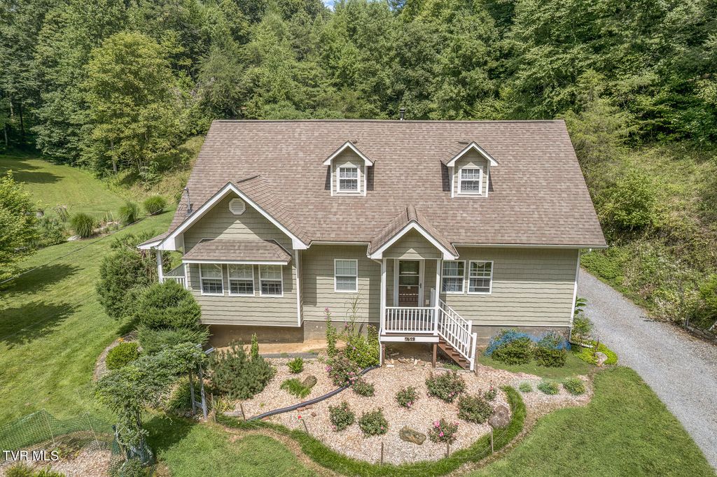 Photo of 7519 Wolf Run Road, Bristol, VA 24202 (MLS # 9992000)