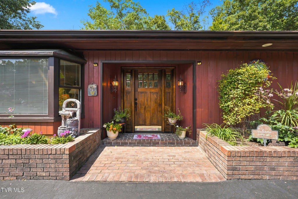 Photo of 12393 Braemar Street, Bristol, VA 24202 (MLS # 9999719)