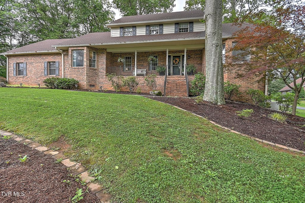 Photo of 1239 Olde Oaks Drive, Gray, TN 37615 (MLS # 9981935)
