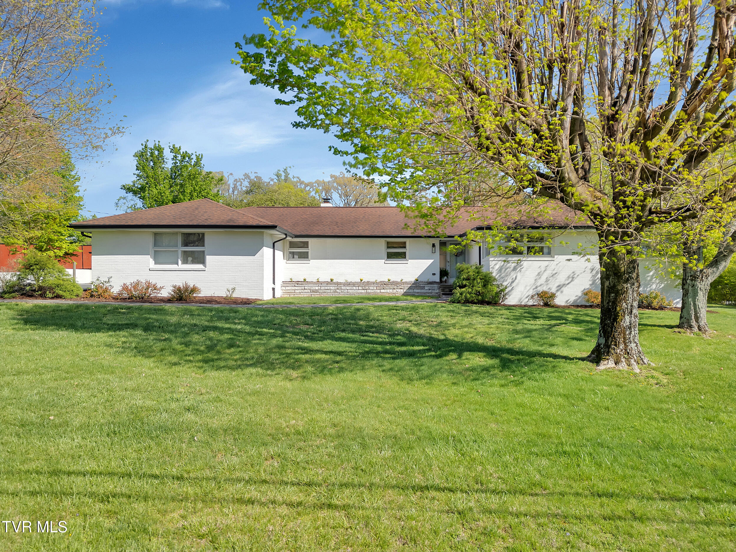 617 Ridgefields Road, Kingsport, Tennessee image 2