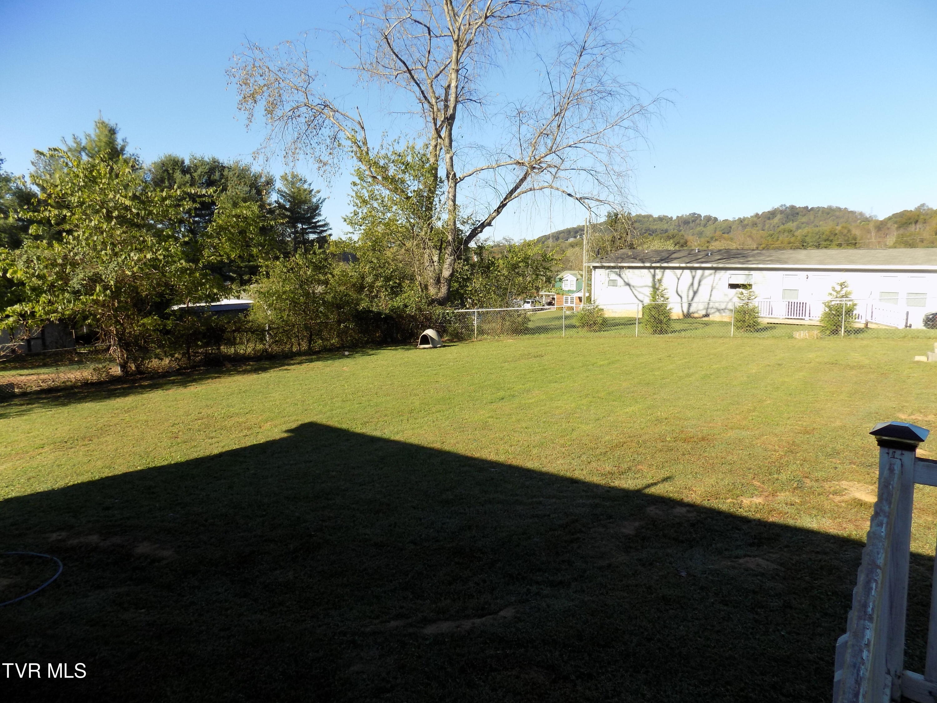 318 Oak Trail, Rogersville, Tennessee image 5