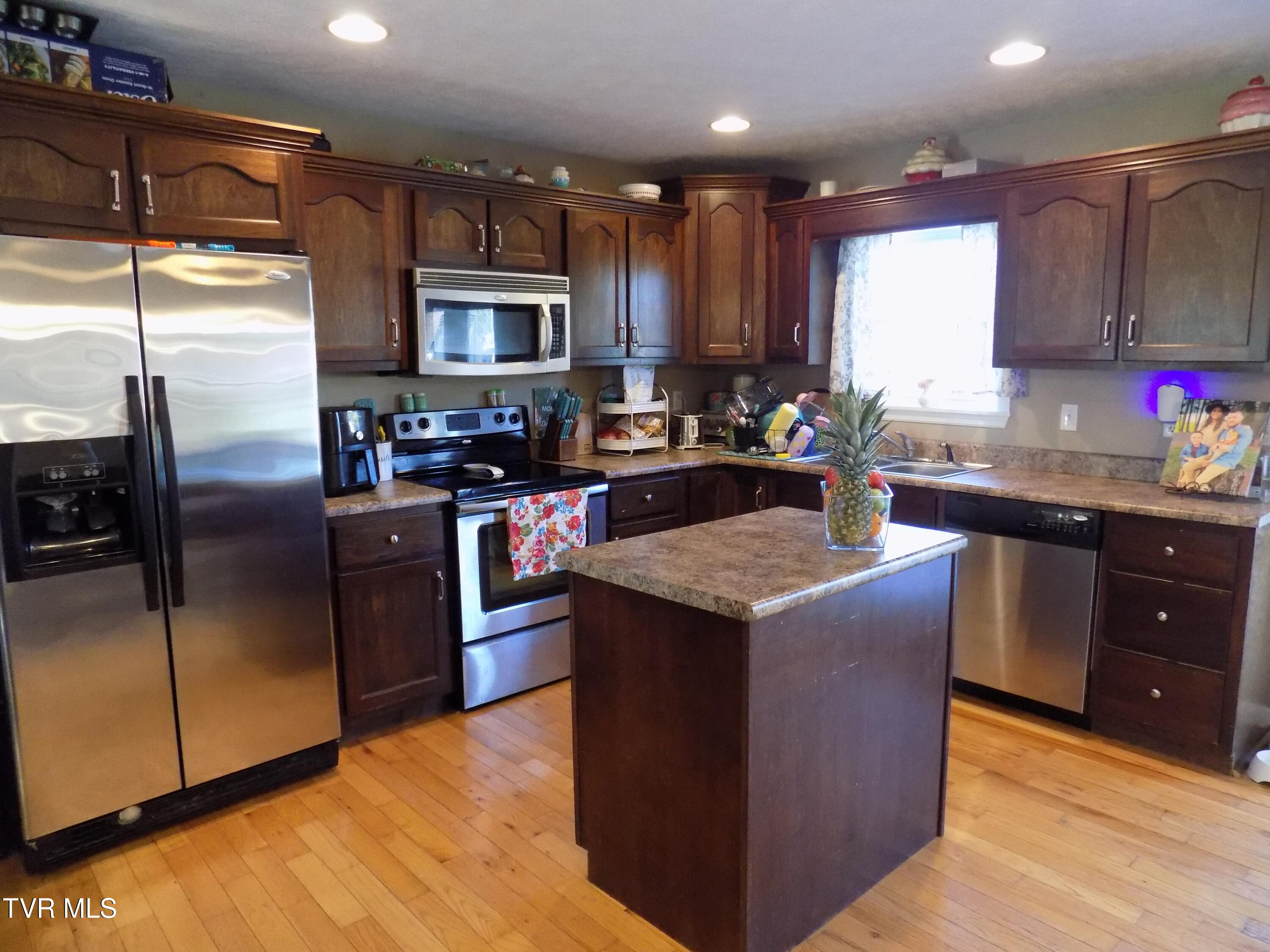 318 Oak Trail, Rogersville, Tennessee image 11