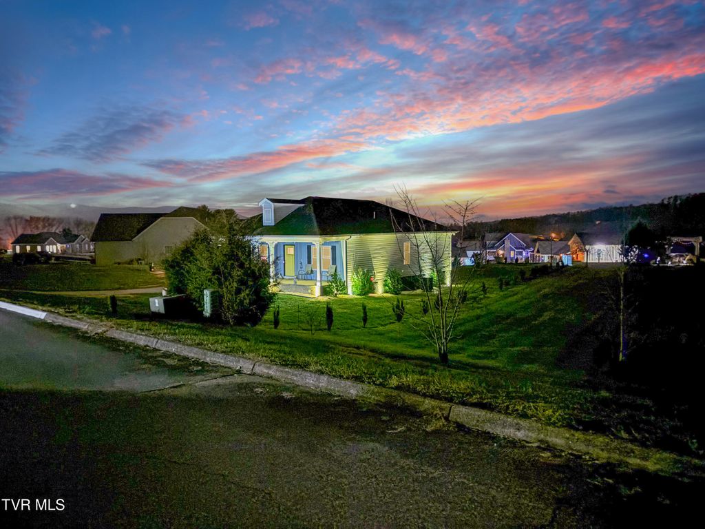 Photo of 257 Lake View Estates Drive, Bristol, TN 37620 (MLS # 9988782)