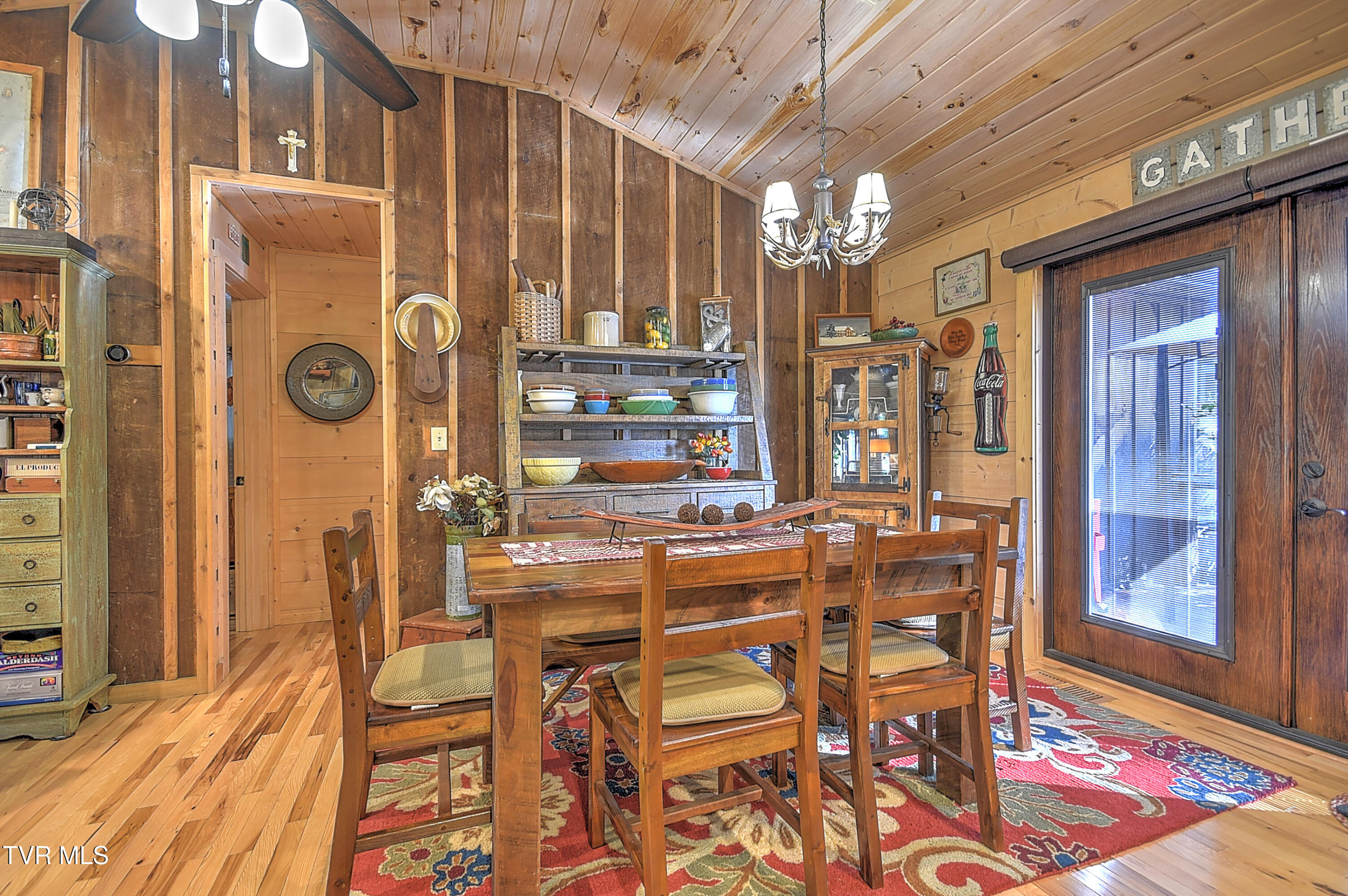 521 Baywood Drive, Piney Flats, Tennessee image 13
