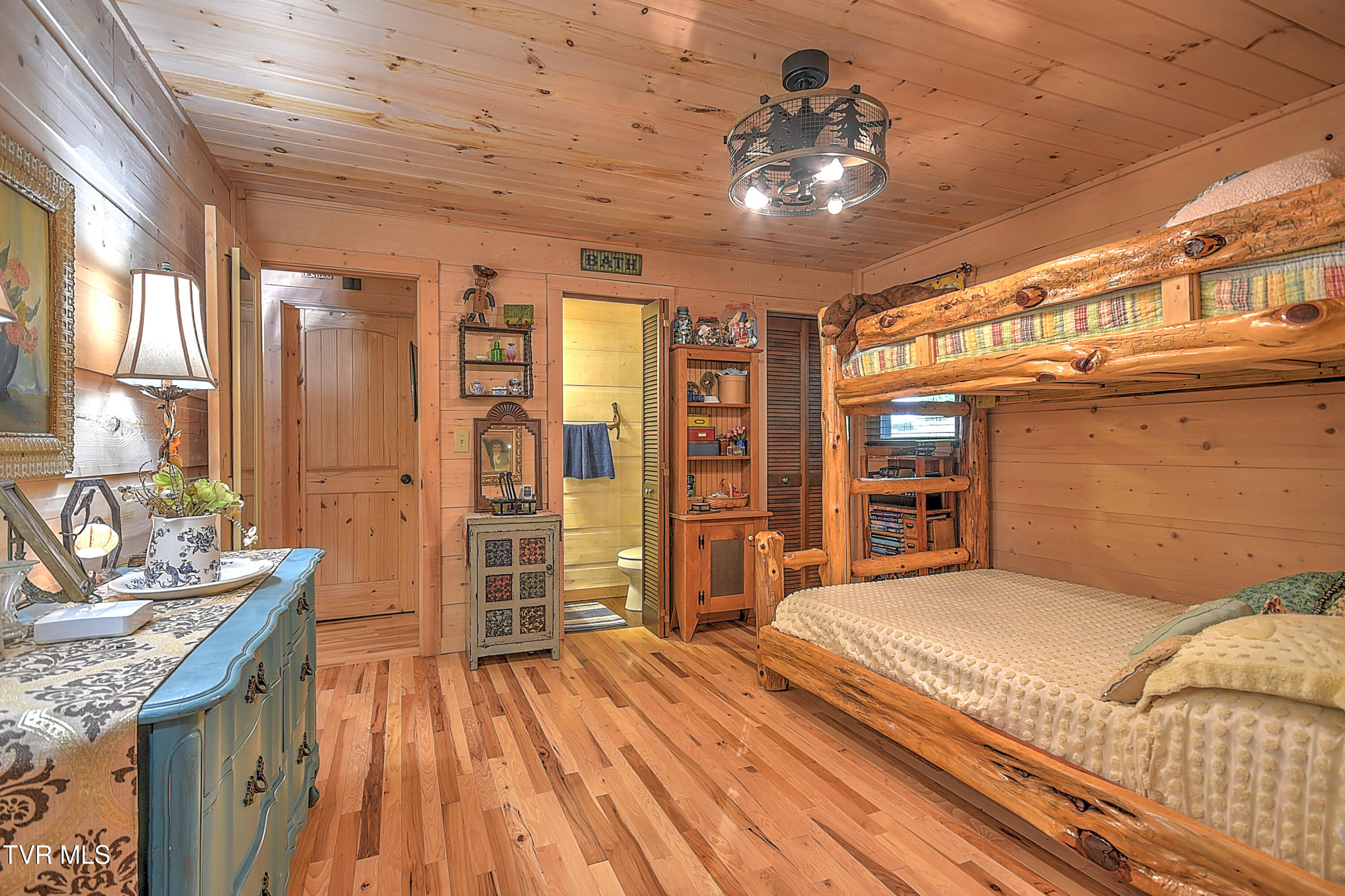 521 Baywood Drive, Piney Flats, Tennessee image 32