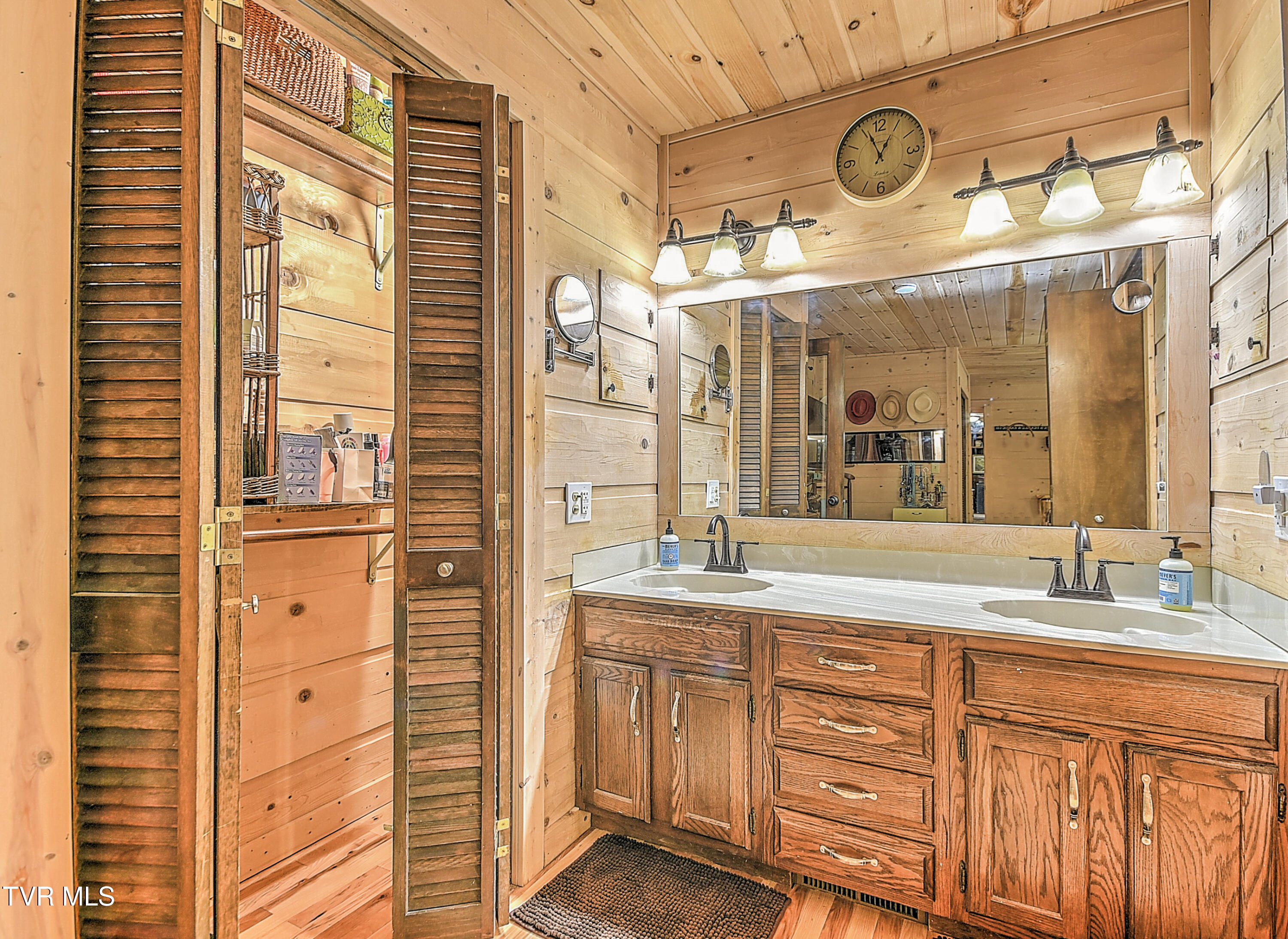 521 Baywood Drive, Piney Flats, Tennessee image 28