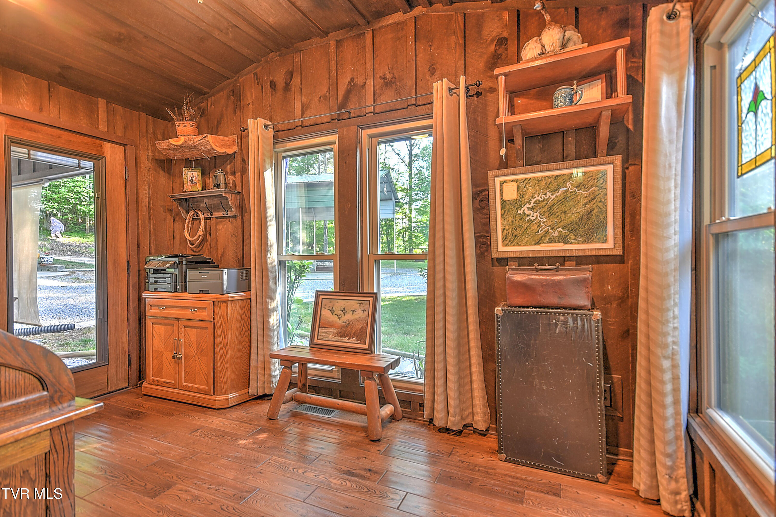521 Baywood Drive, Piney Flats, Tennessee image 35