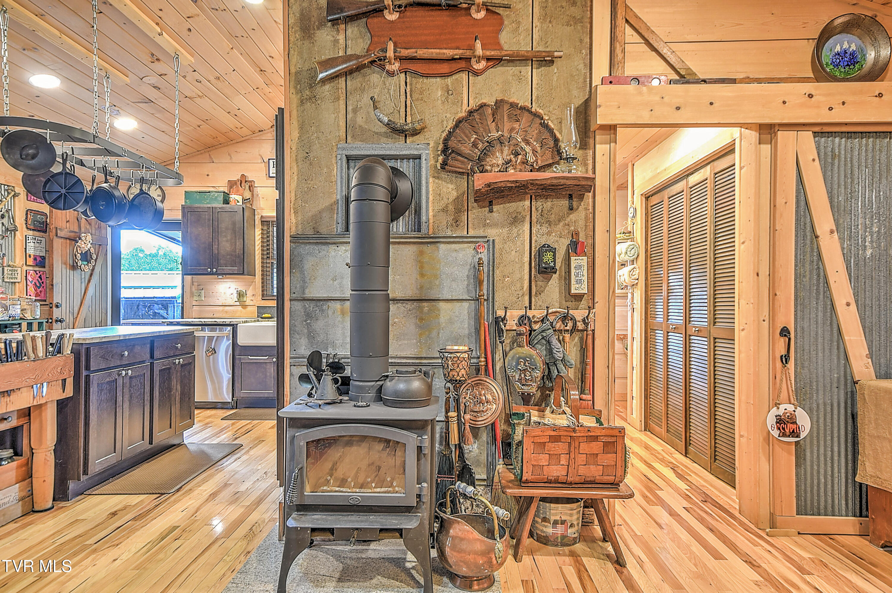 521 Baywood Drive, Piney Flats, Tennessee image 17