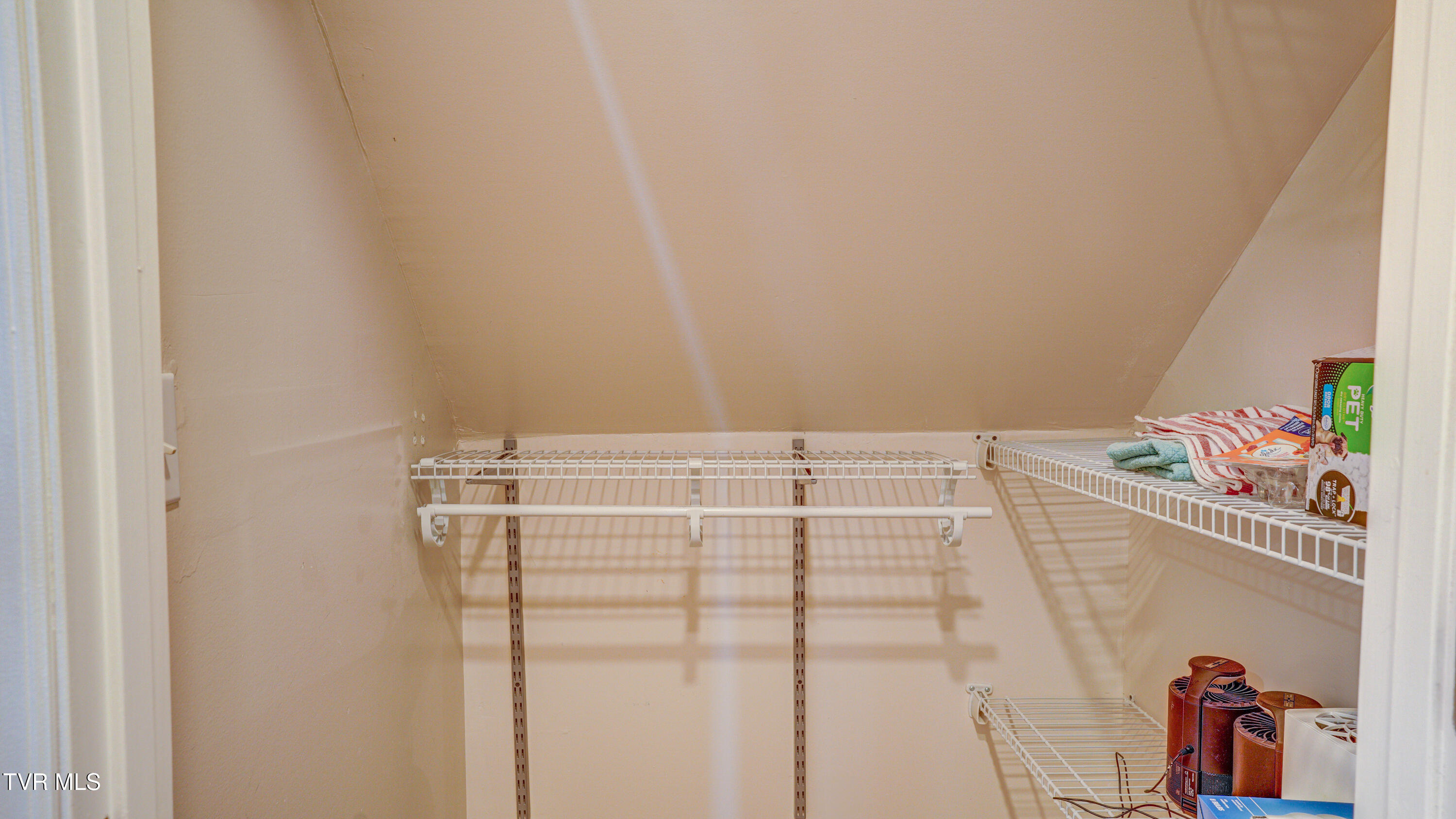 422 Lake Haven Private Drive, Piney Flats, Tennessee image 38