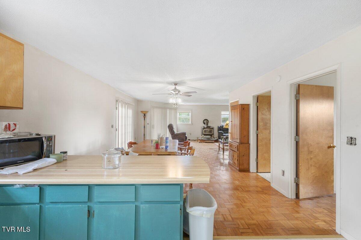 145 Moccasin Lane, Greeneville, Tennessee image 11