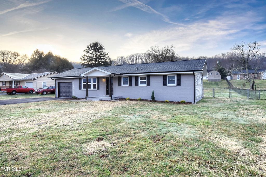 Photo of 170 Price Road, Elizabethton, TN 37643 (MLS # 9993424)