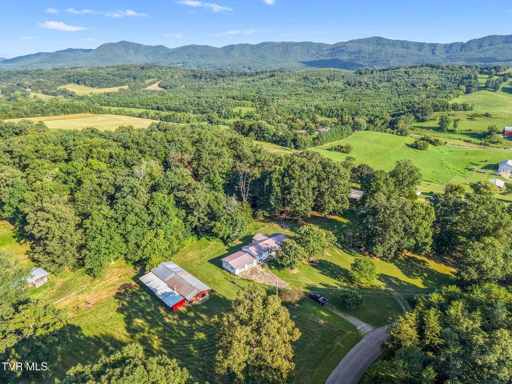 Photo of 375 Ostrich Road, Greeneville, TN 37743 (MLS # 10000188)
