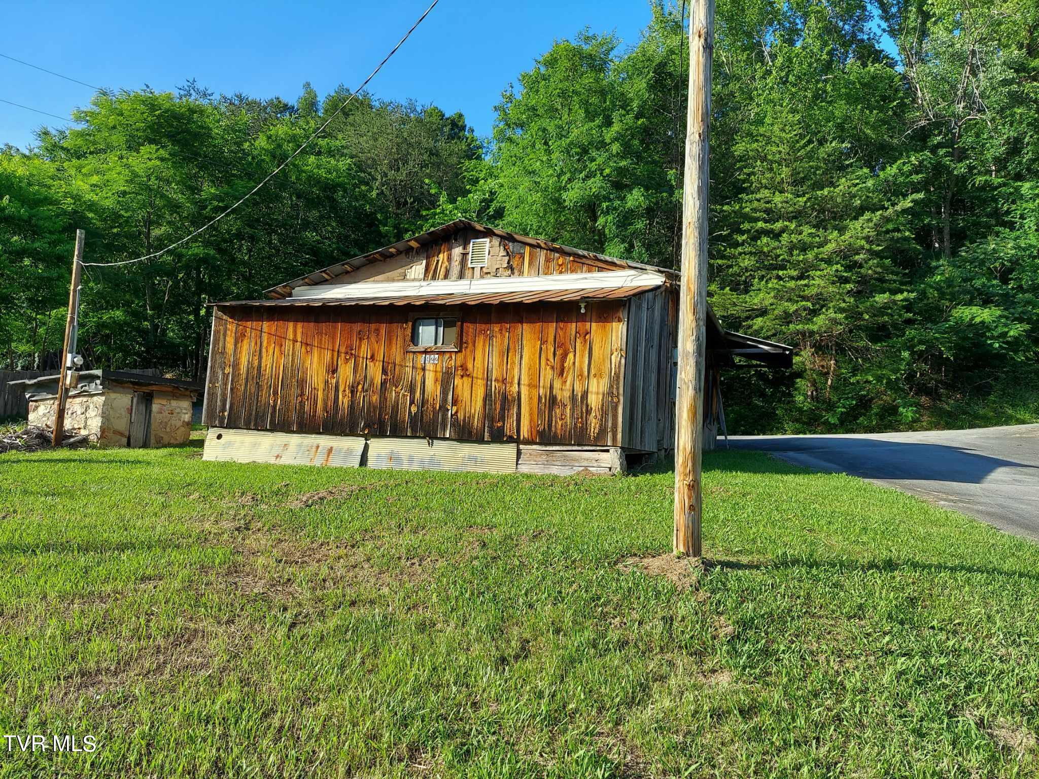 1924 Highway 25-70, Del Rio, Tennessee image 20