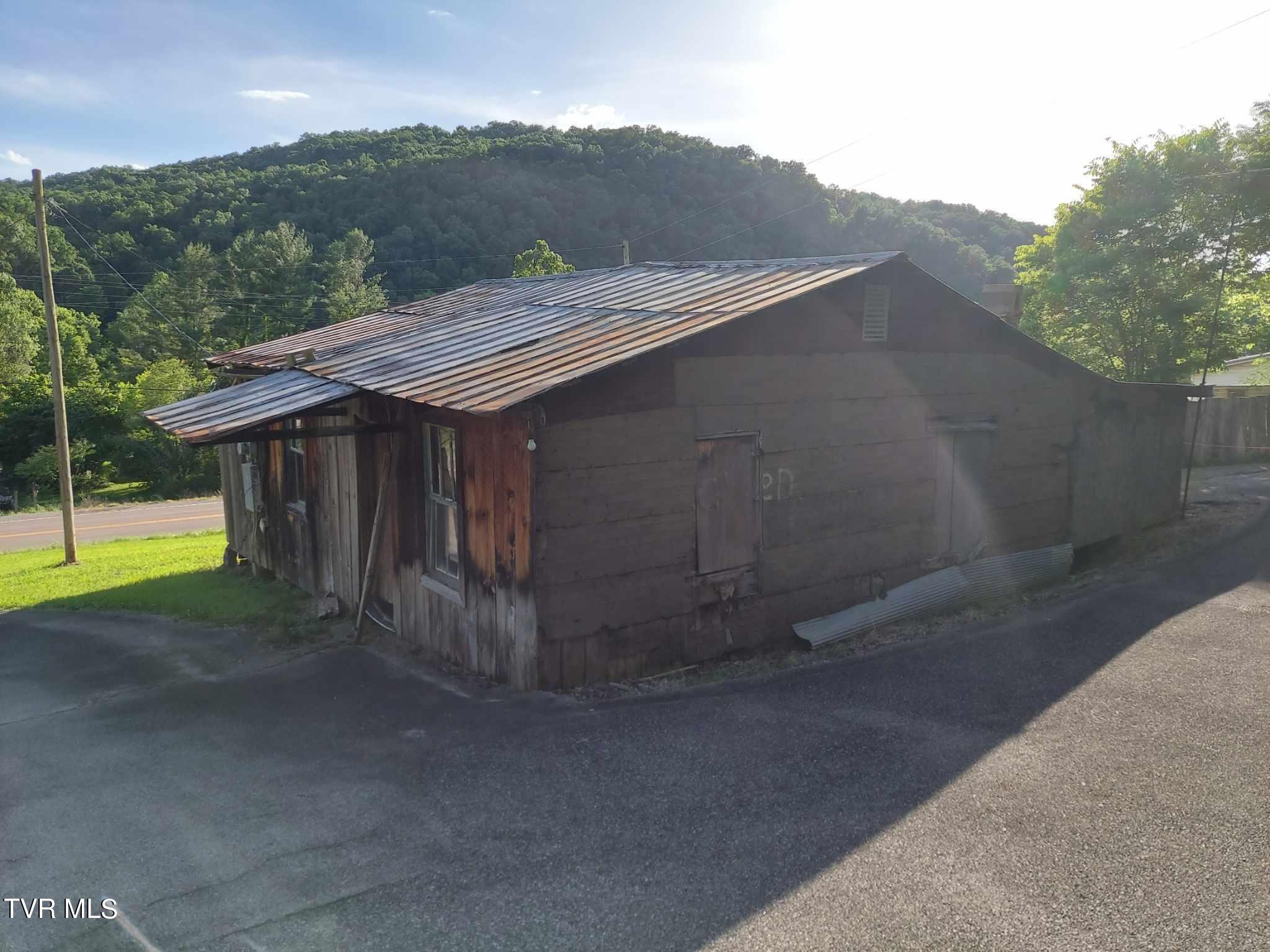 1924 Highway 25-70, Del Rio, Tennessee image 22