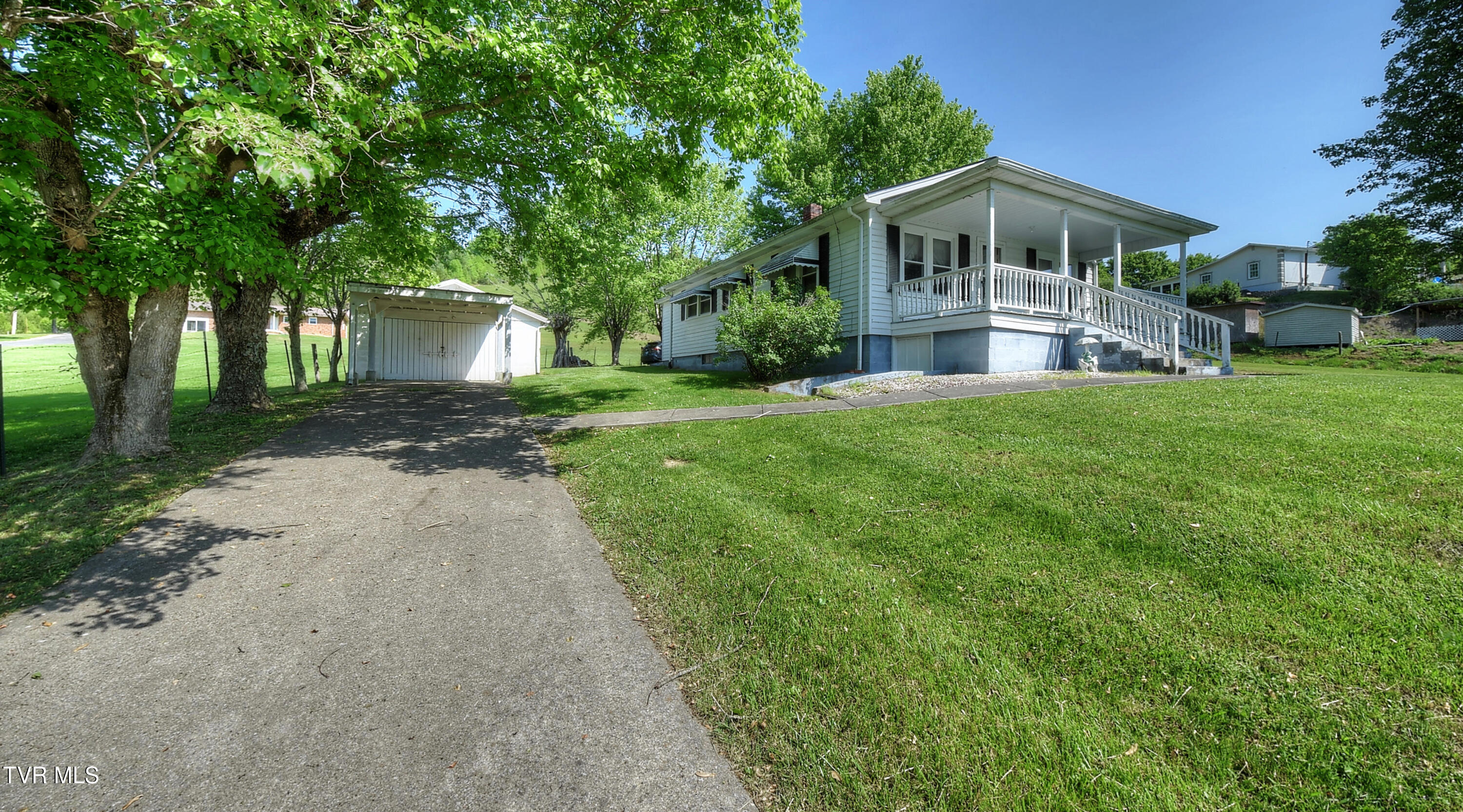 324 Donnie Crawford Road, Kingsport, Tennessee image 1