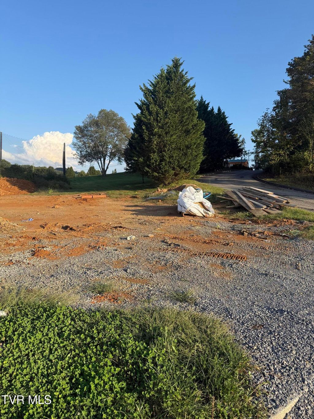 Photo of 230 Monroe Drive, Bristol, TN 37620 (MLS # 9986157)