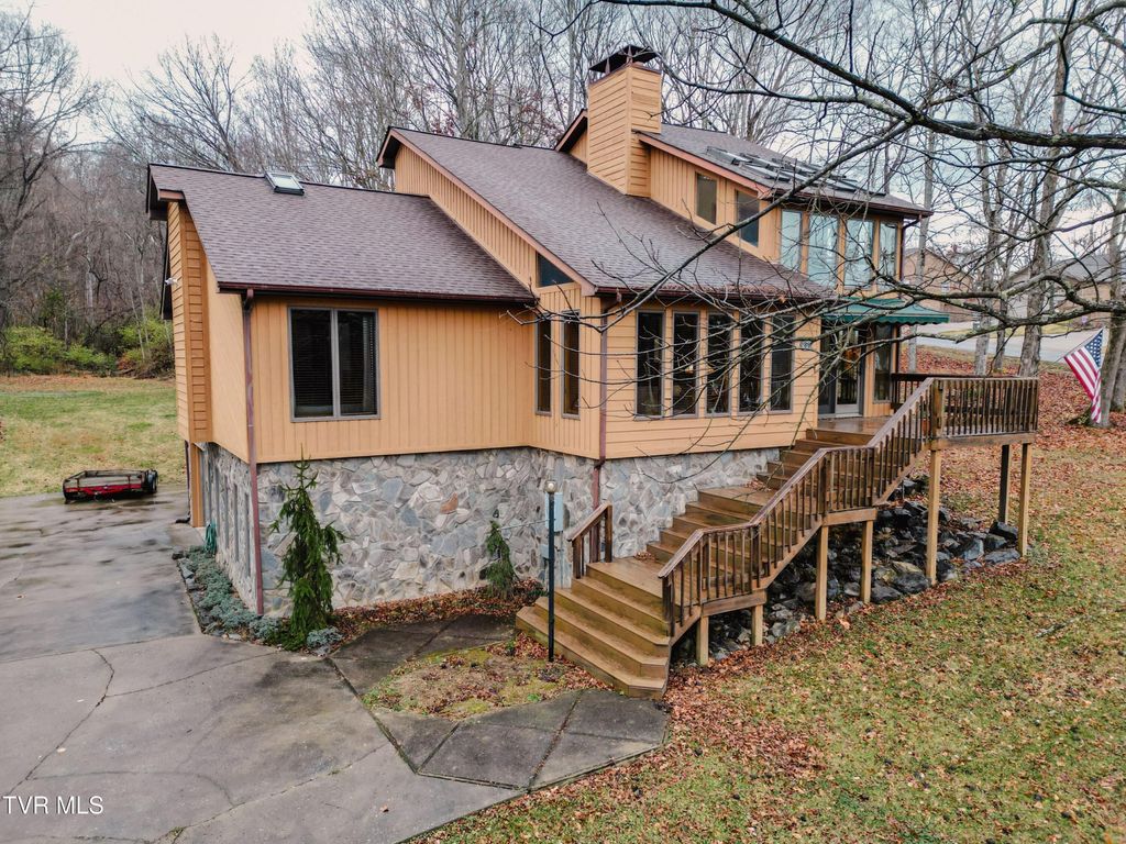 Photo of 299 Rufe Taylor Road, Greeneville, TN 37745 (MLS # 9988748)
