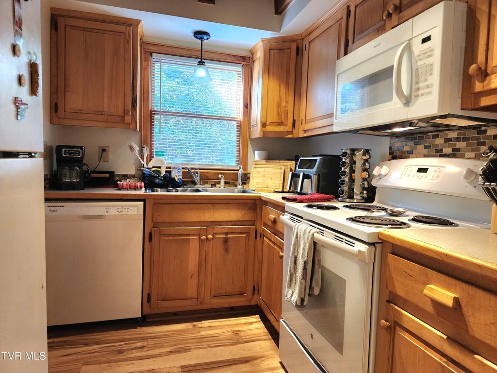 Photo of 22067 Parks Mill Road, Abingdon, VA 24211 (MLS # 10002568)