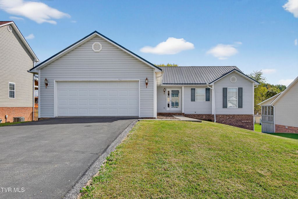 Photo of 153 Brandon Lane, Bristol, VA 24201 (MLS # 9987026)