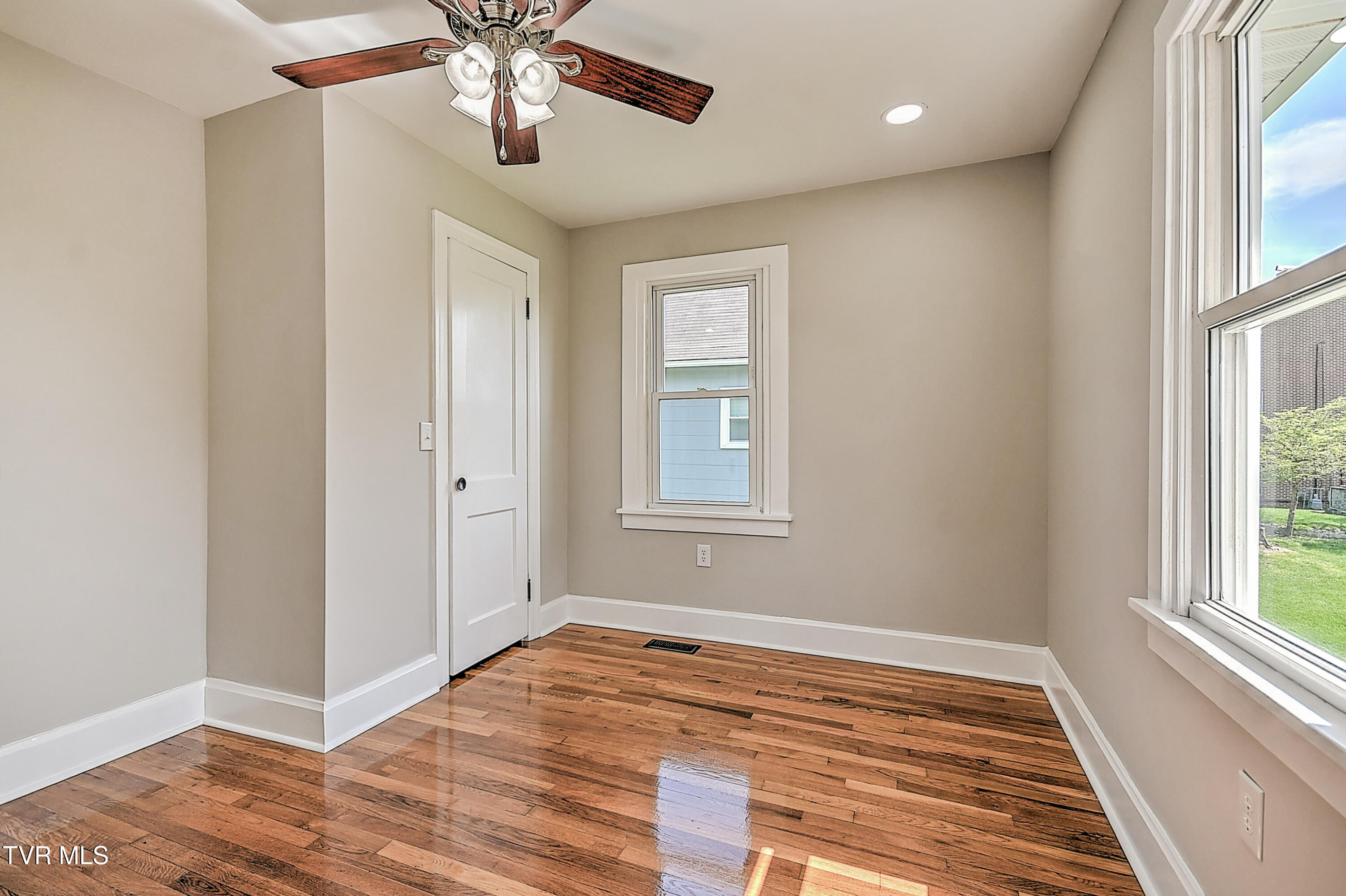 350 Texas Avenue, Bristol, Virginia image 27
