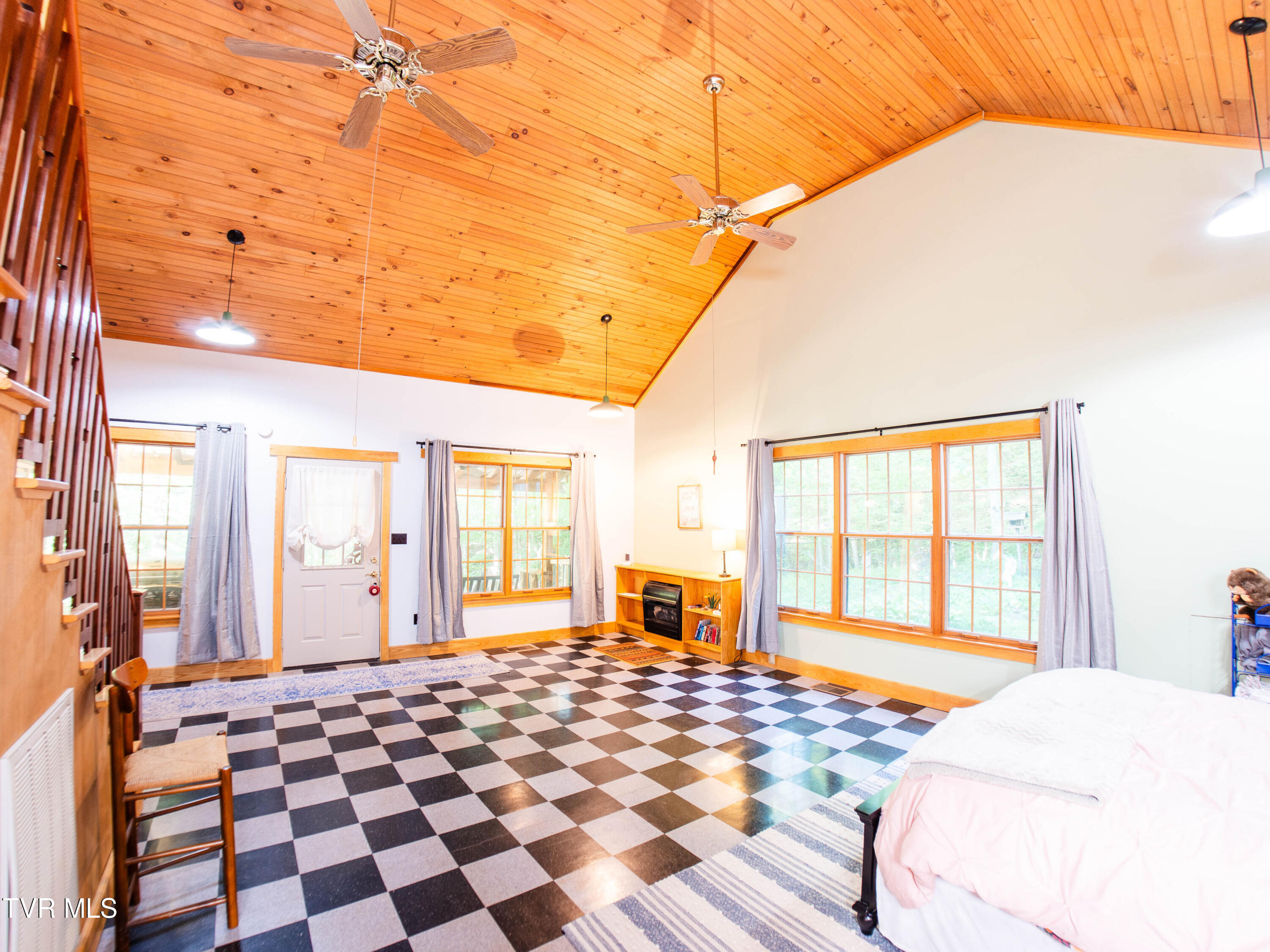 1736 War Valley Road, Rogersville, Tennessee image 13