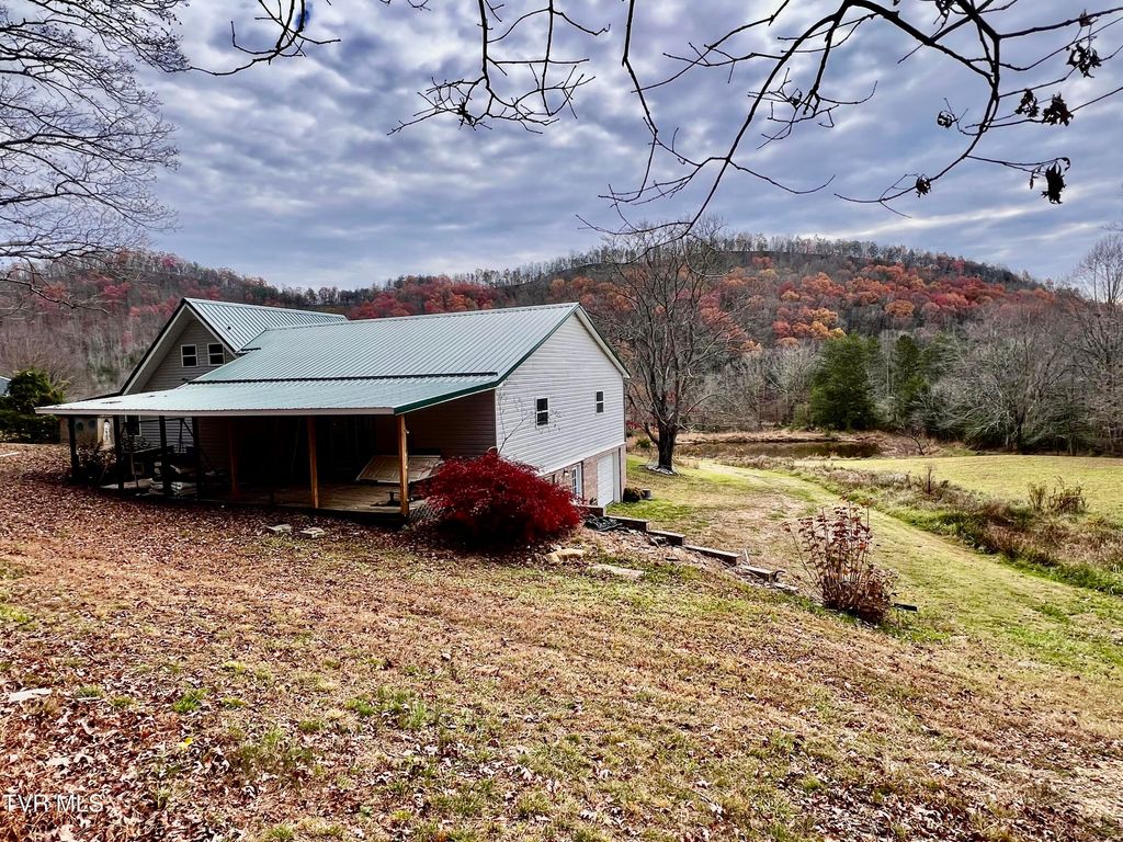 Photo of 1393 Caney Valley Loop, Surgoinsville, TN 37873 (MLS # 9989904)