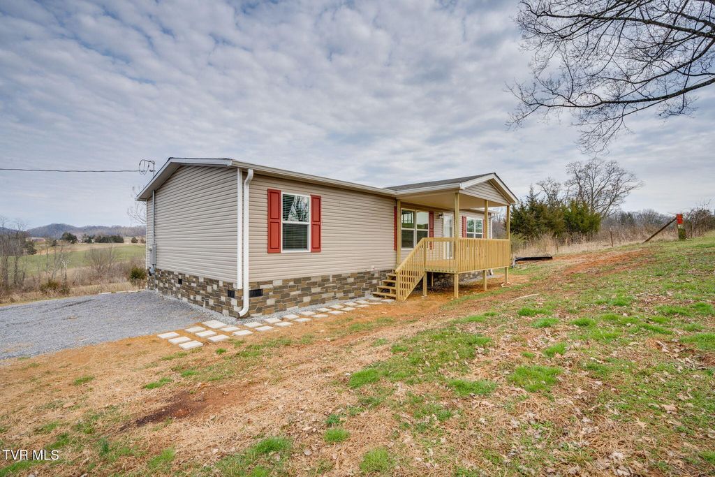 Photo of 192 Meadow View Road, Rogersville, TN 37857 (MLS # 9991970)