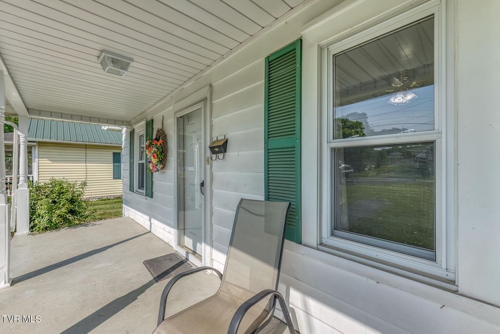 Photo of 945 Elm Avenue, Erwin, TN 37650 (MLS # 9994973)