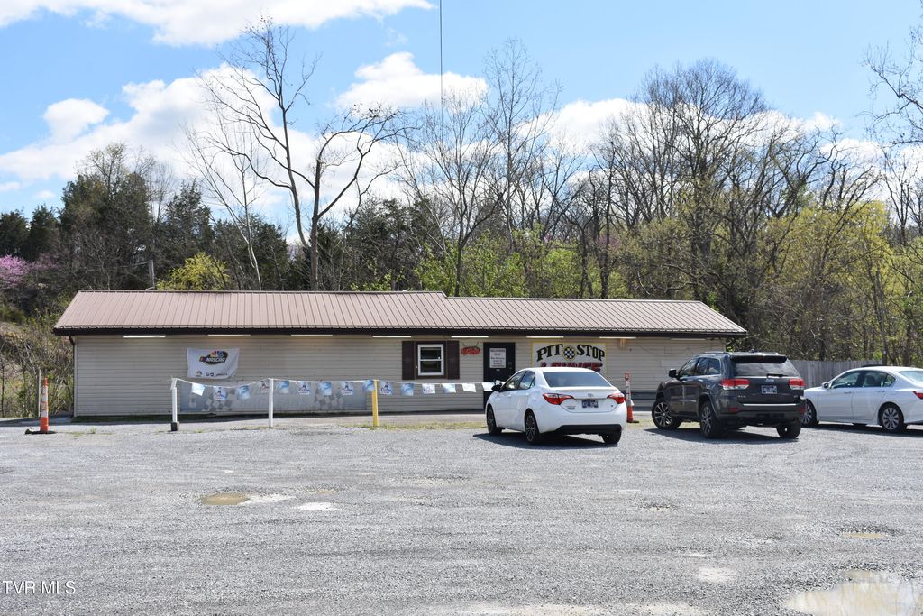 Photo of 2705 John B Dennis Highway, Kingsport, TN 37660 (MLS # 9978269)