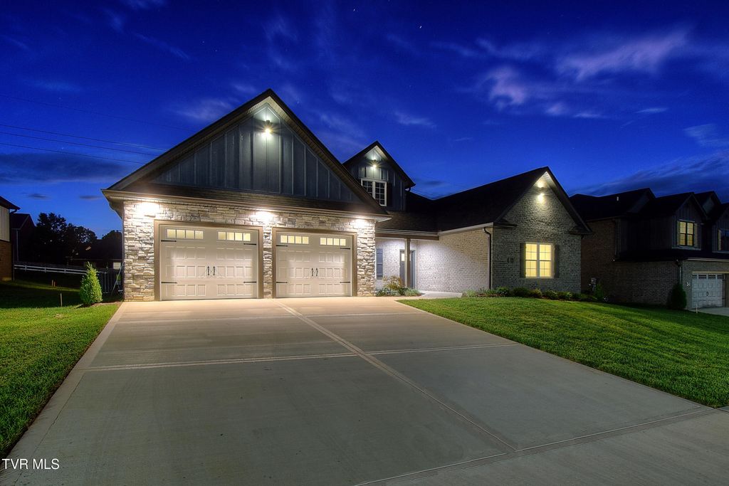Photo of 40 Glaze Farm Way, Johnson City, TN 37601 (MLS # 9985273)