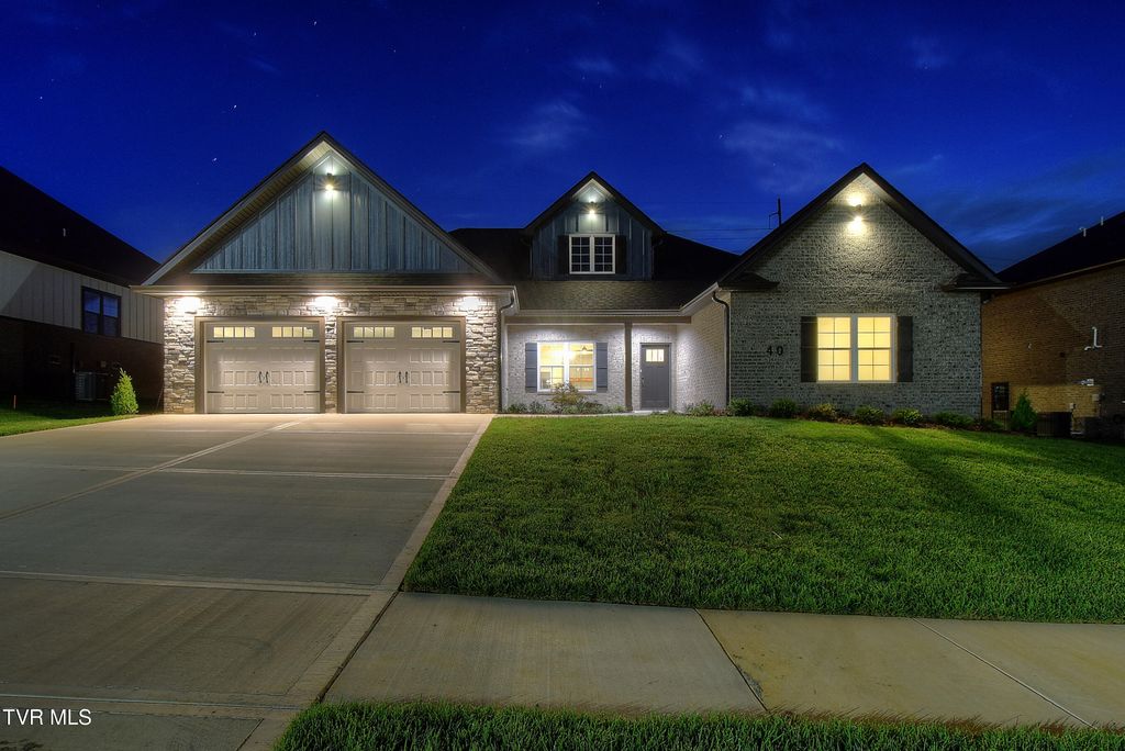 Photo of 40 Glaze Farm Way, Johnson City, TN 37601 (MLS # 9985273)