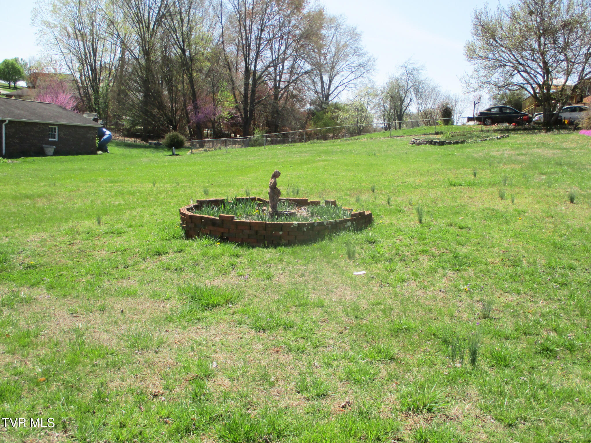 724 Redwood Drive, Mount Carmel, Tennessee image 15