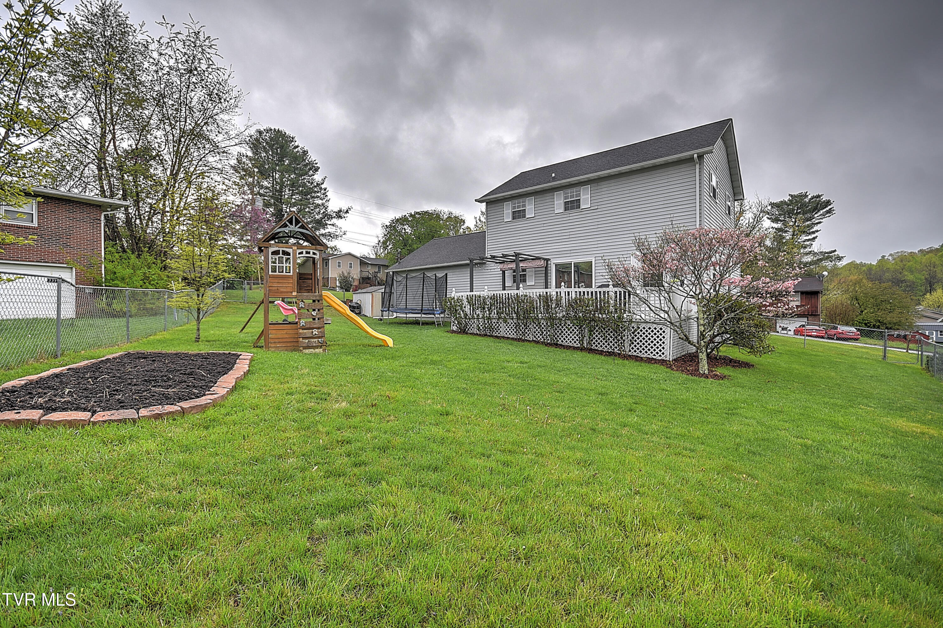 3700 Deepwood Drive, Johnson City, Tennessee image 40