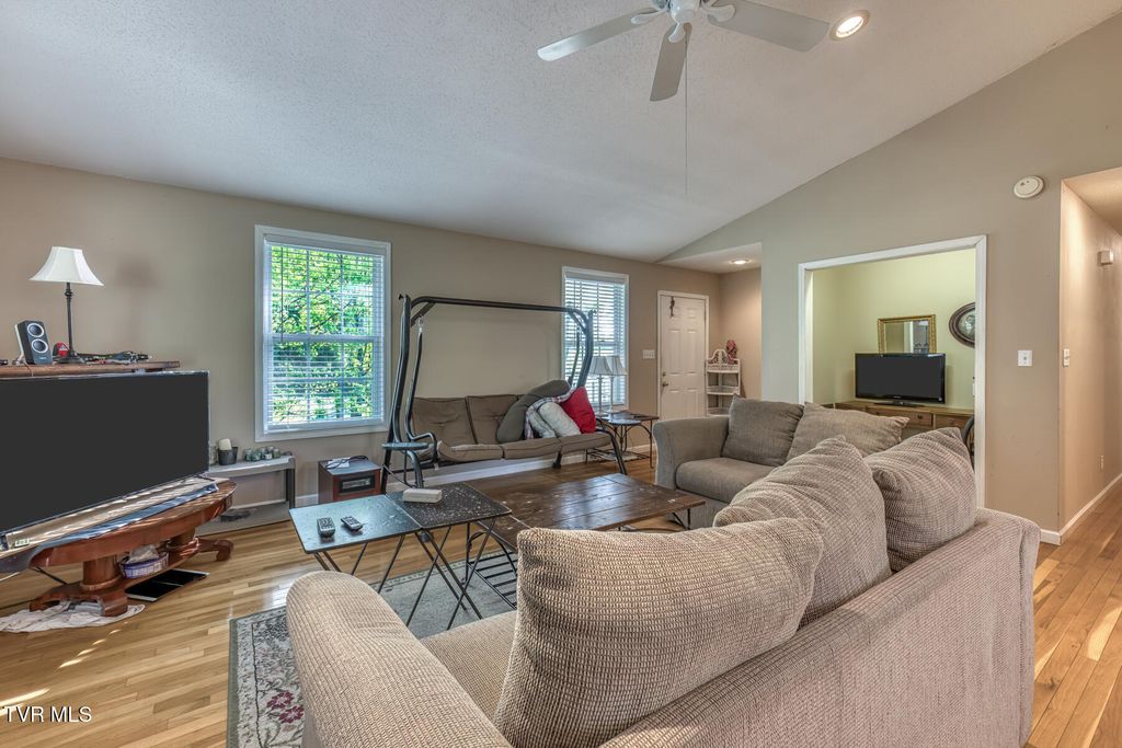 Photo of 356 Poplar Ridge Road, Piney Flats, TN 37686 (MLS # 9997626)