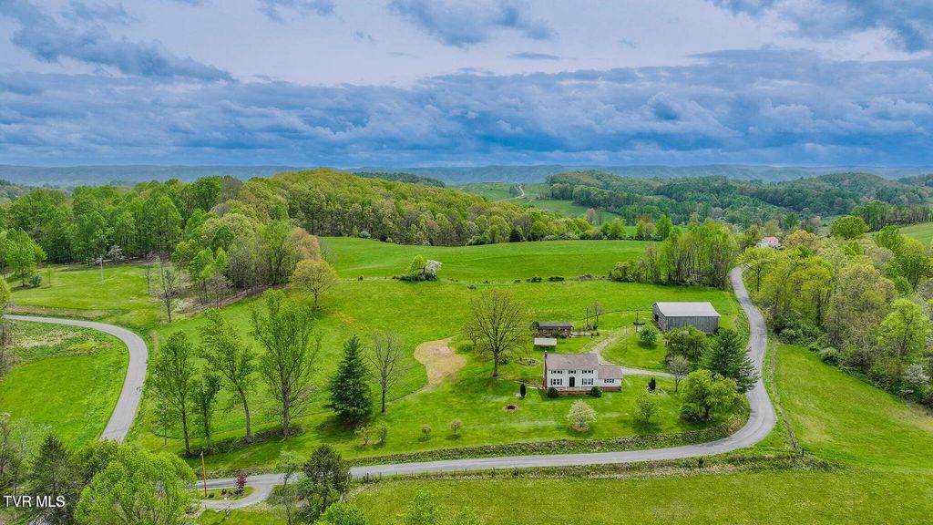 Photo of 207 Pleasant View Road, Rose Hill, VA 24281 (MLS # 9993674)