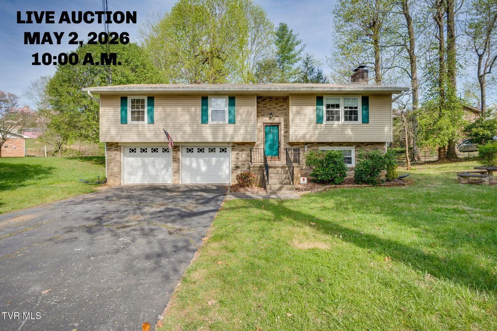 Photo of 121 Independence Lane, Elizabethton, TN 37643 (MLS # 9993591)