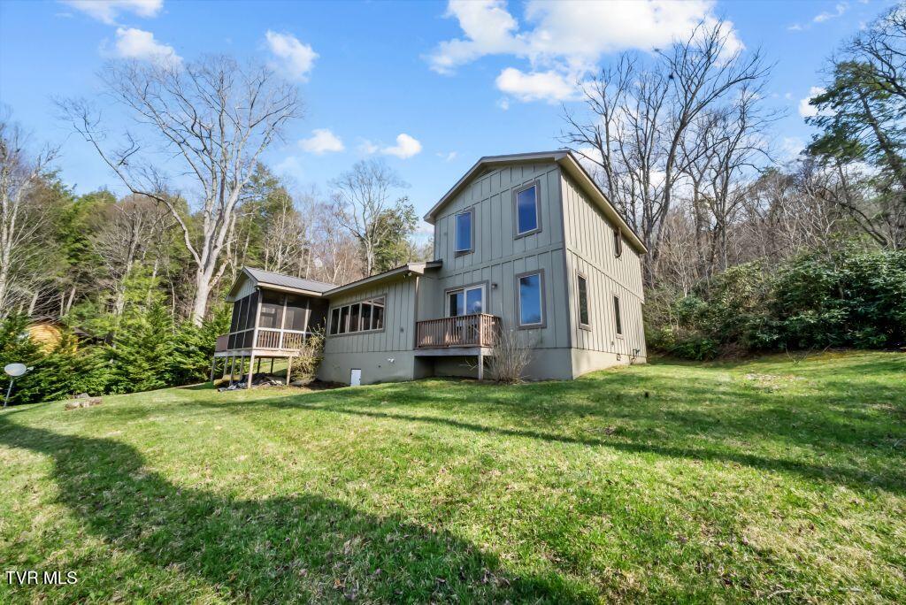 342 Ripshin Lake Road, Roan Mountain, Tennessee image 10