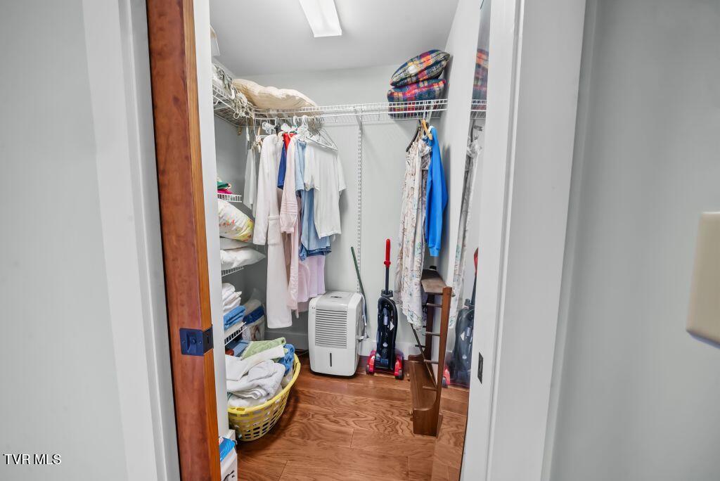 342 Ripshin Lake Road, Roan Mountain, Tennessee image 29