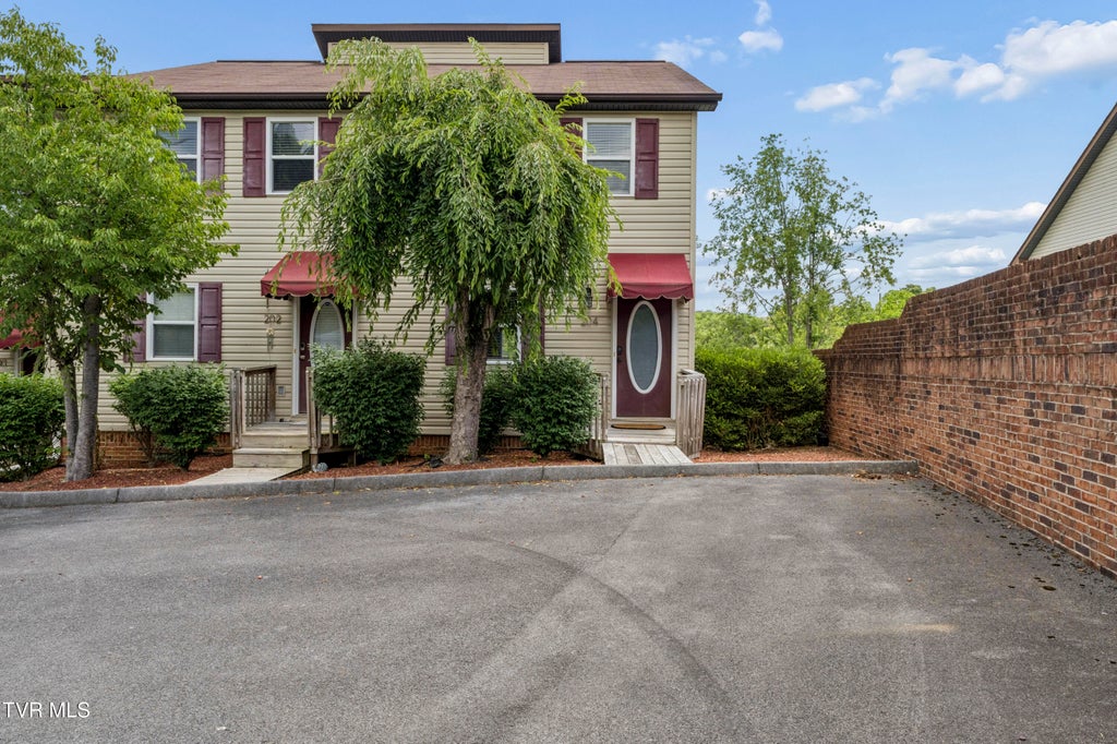 Photo of 204 Gray Station Road #204, Johnson City, TN 37615 (MLS # 9996310)