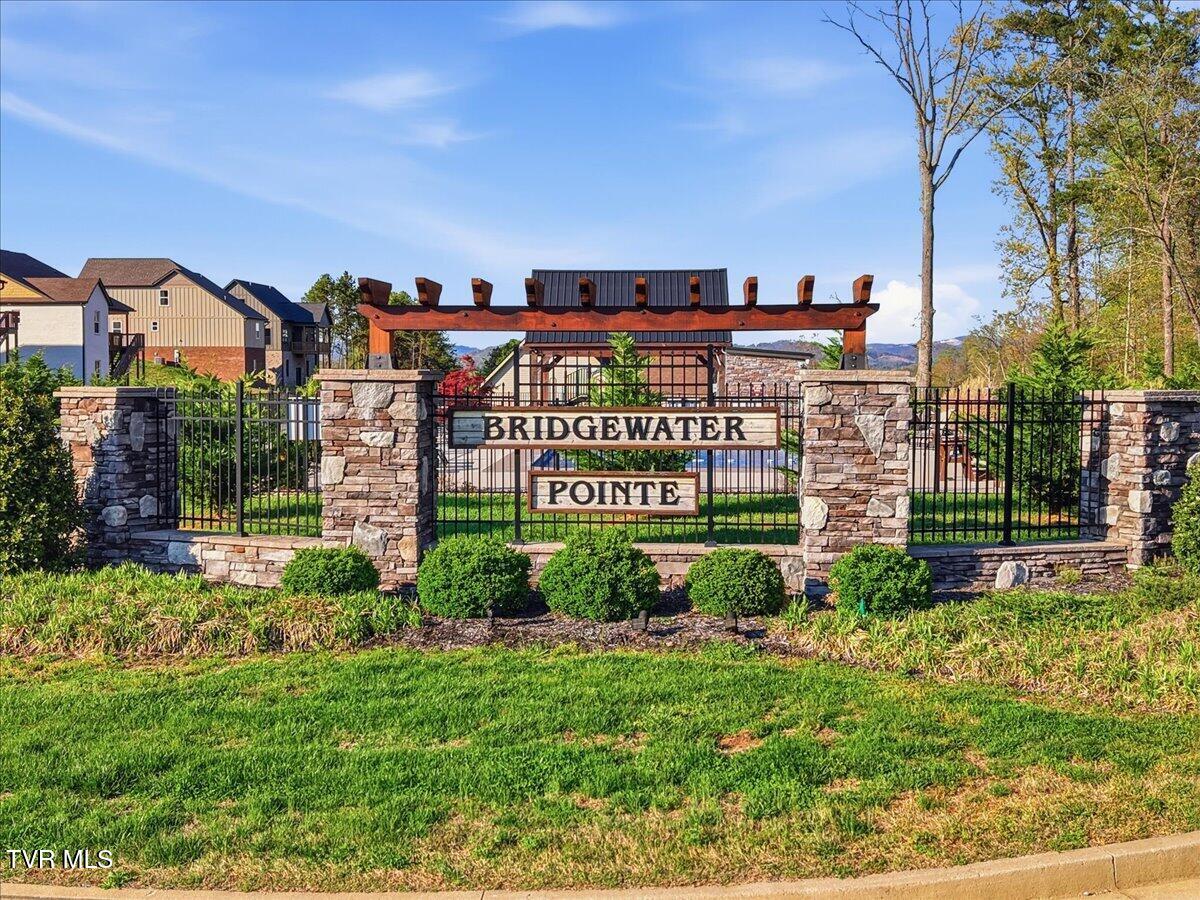 Morristown, Tennessee, 37814, United States, 5 Bedrooms Bedrooms, ,5 BathroomsBathrooms,Residential,Active,2041492