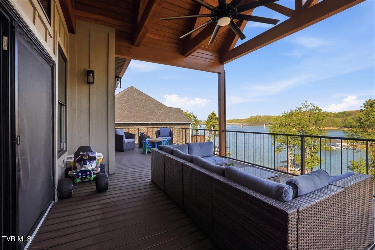 Morristown, Tennessee, 37814, United States, 5 Bedrooms Bedrooms, ,5 BathroomsBathrooms,Residential,Active,2041492