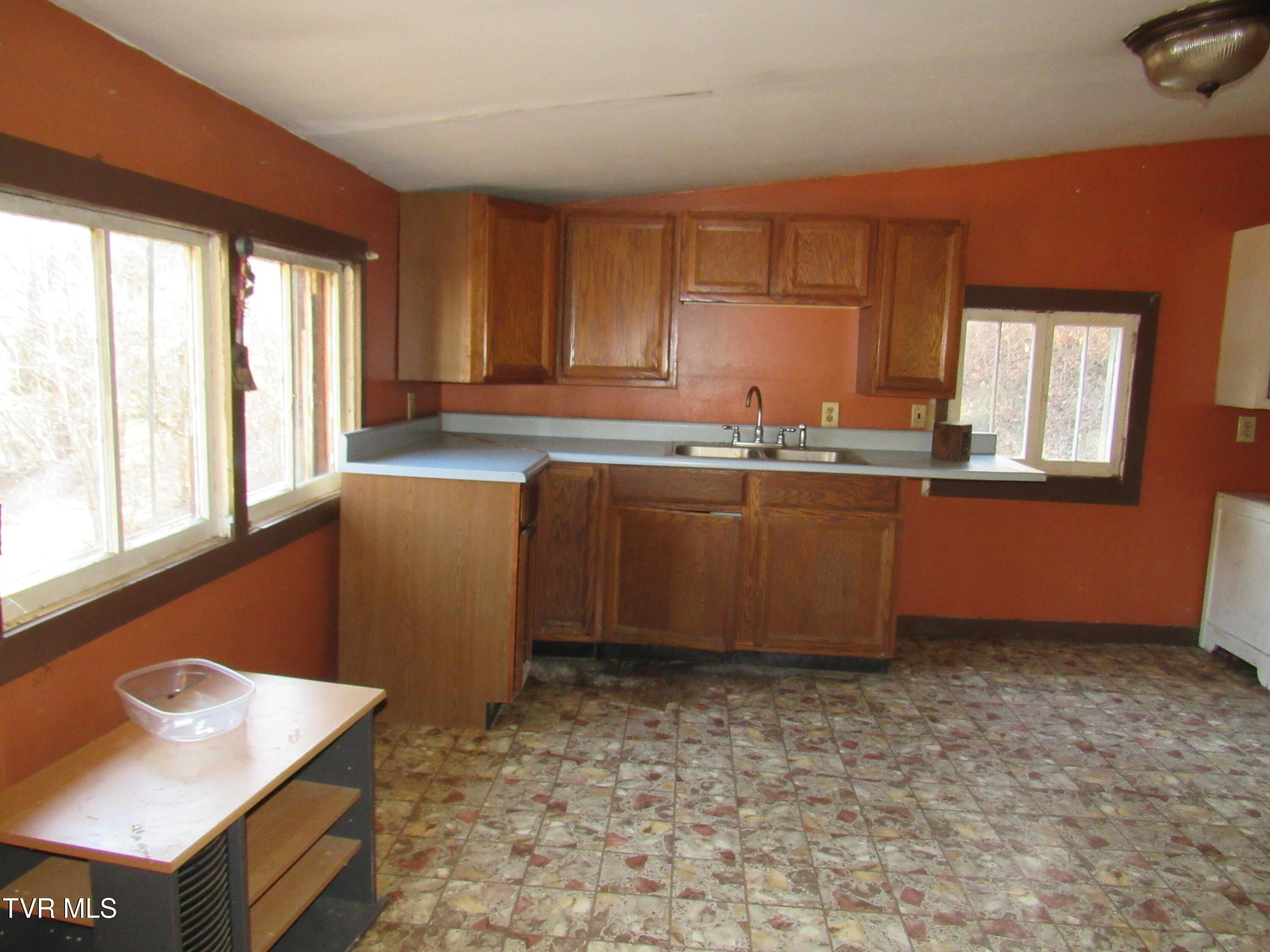 1593 Hunters Valley East Road, Dungannon, Virginia image 27