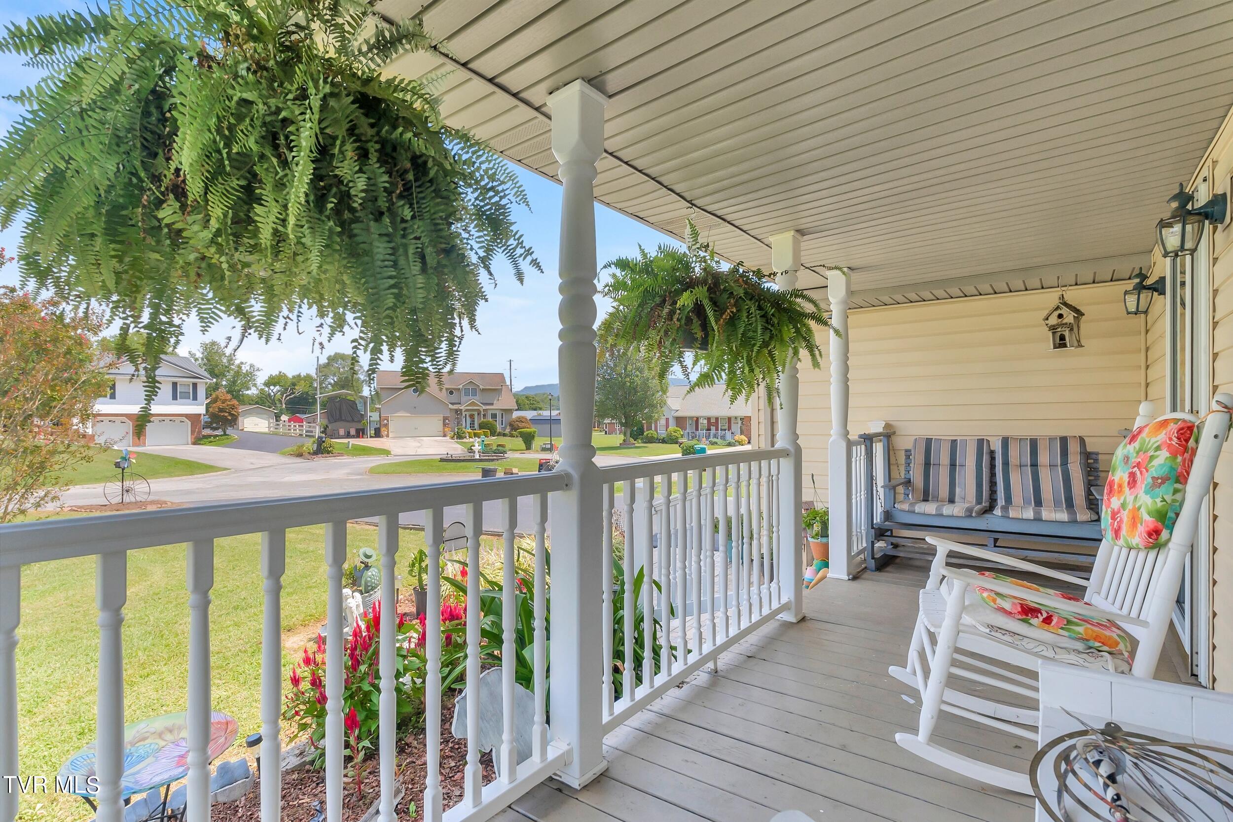 402 Putters Court, Church Hill, Tennessee image 3