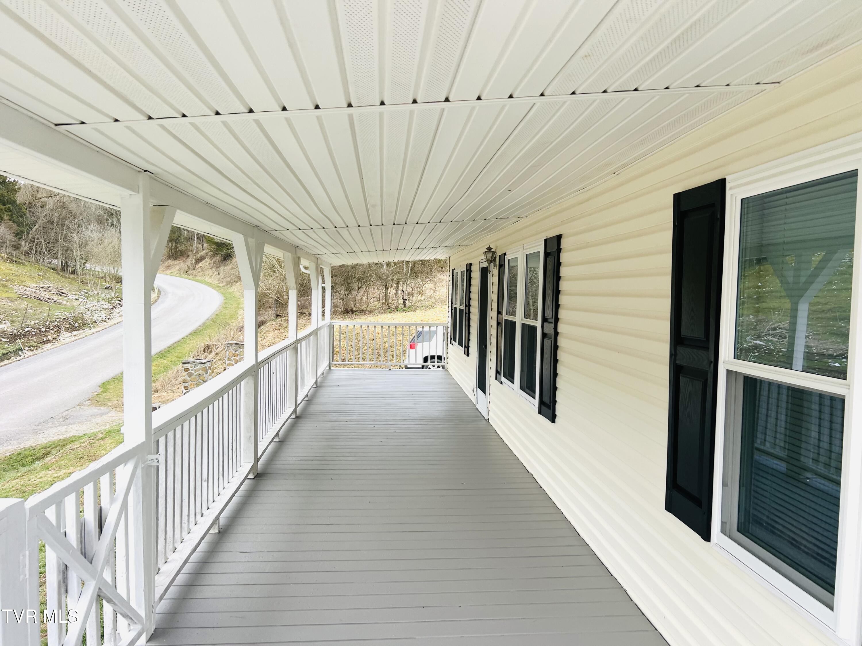 5244 Lower Wallens Creek Road, Jonesville, Virginia image 2