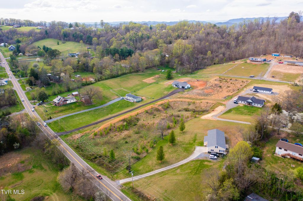 Photo of 5036 Memorial Boulevard, Kingsport, TN 37664 (MLS # 9993229)