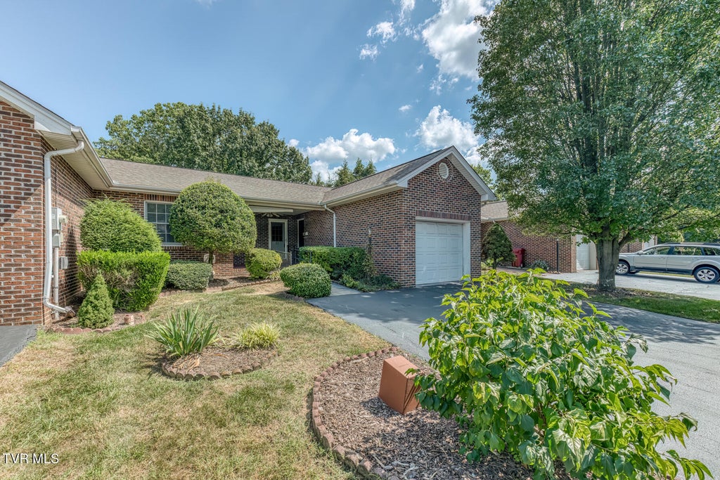 Photo of 1905 Knob Creek Road #22, Johnson City, TN 37604 (MLS # 10000547)