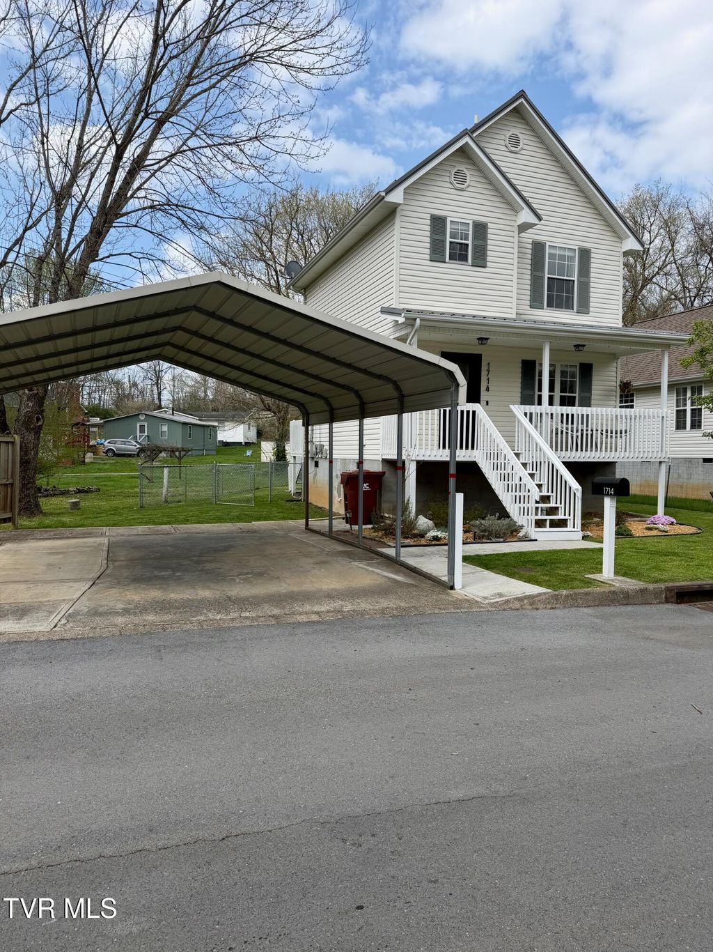 Photo of 1714 Daytona Court, Johnson City, TN 37601 (MLS # 9993161)