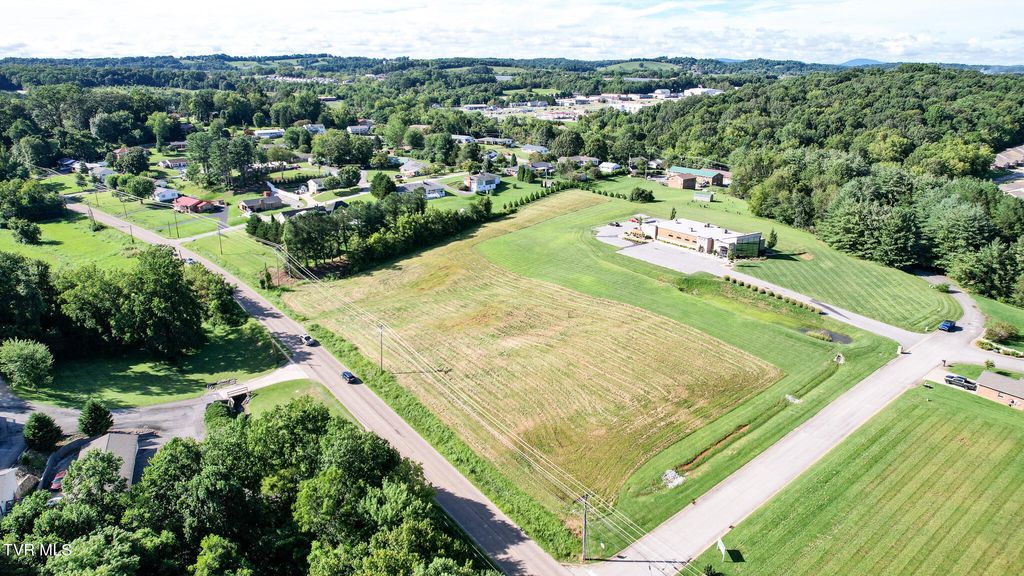 Photo of 2 Erwin Highway, Greeneville, TN 37745 (MLS # 9984789)